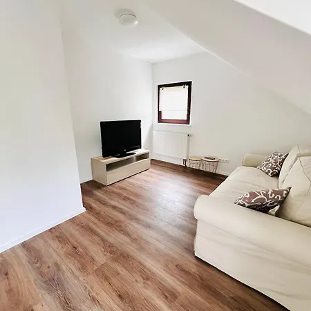 Deluxe Zuffenhausen Apartment *